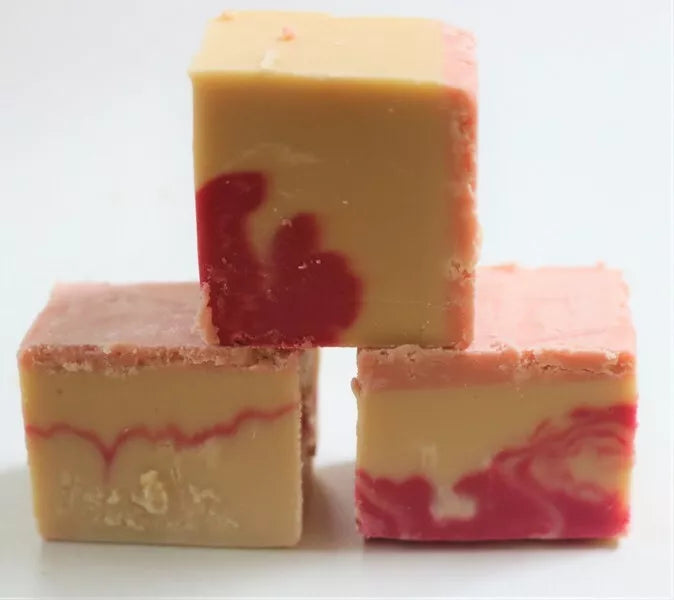 Pink Gin Fudge 100G